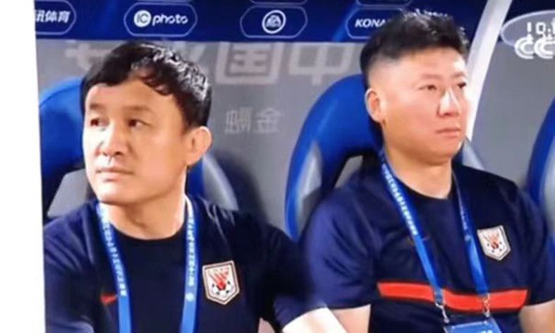 《阿甘正传》后 印度再翻拍经典电影《罗拉快跑》 2020-02-18 据外媒消息，印度宝莱坞将翻拍1998年德国经典电影《罗拉快跑》，片名为《Loopa Lapeta》，由塔丝·潘努（《靶心》）和塔希尔·拉吉·巴辛（《最初的梦想》）主演。